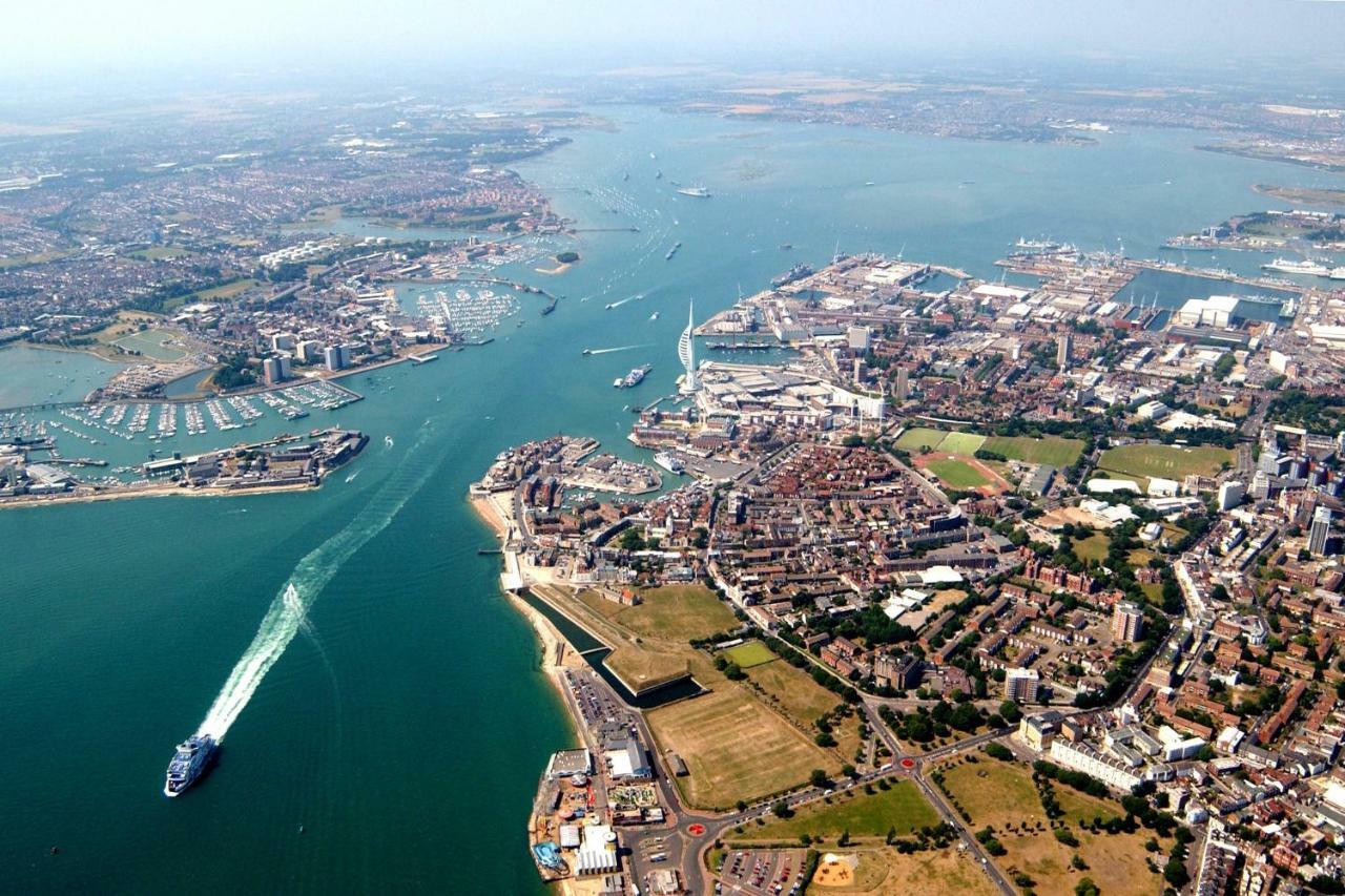 City Centre Apartment Portsmouth Exteriér fotografie